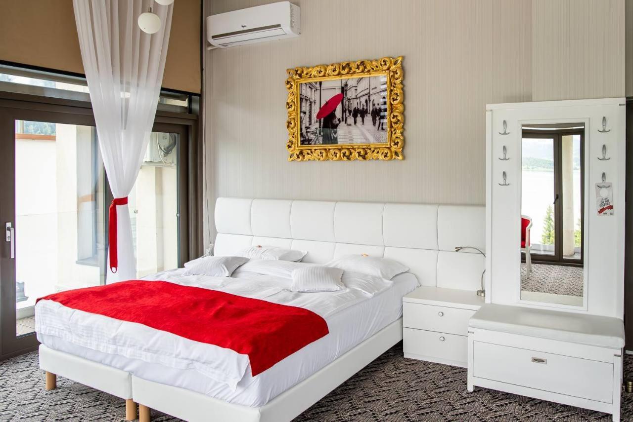 Hotel Roser House Boutique - Pe Malul Lacului โกลีบิตซา ภายนอก รูปภาพ