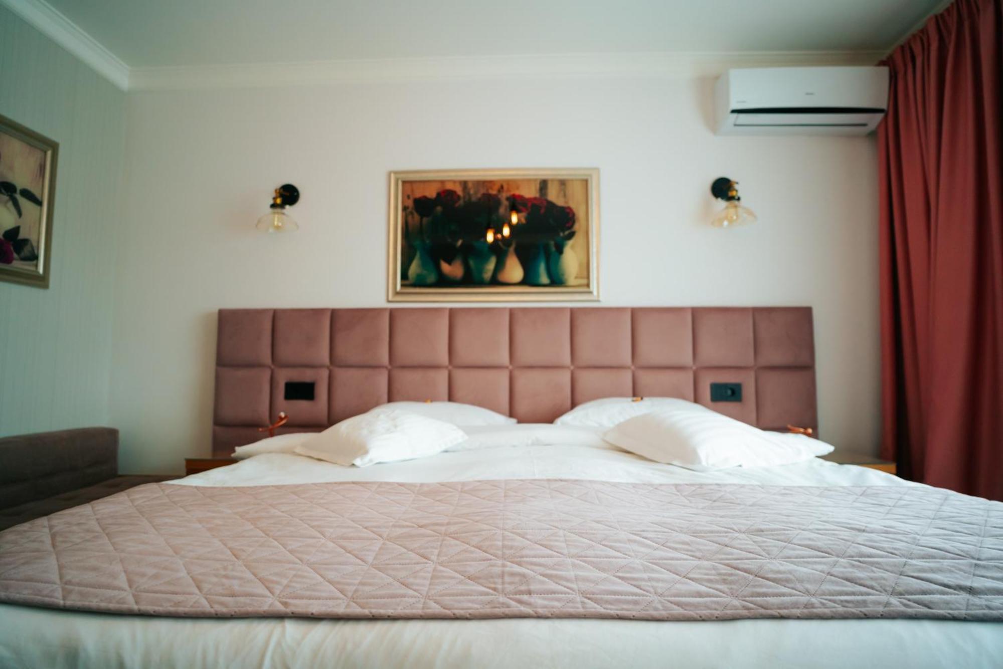 Hotel Roser House Boutique - Pe Malul Lacului โกลีบิตซา ภายนอก รูปภาพ