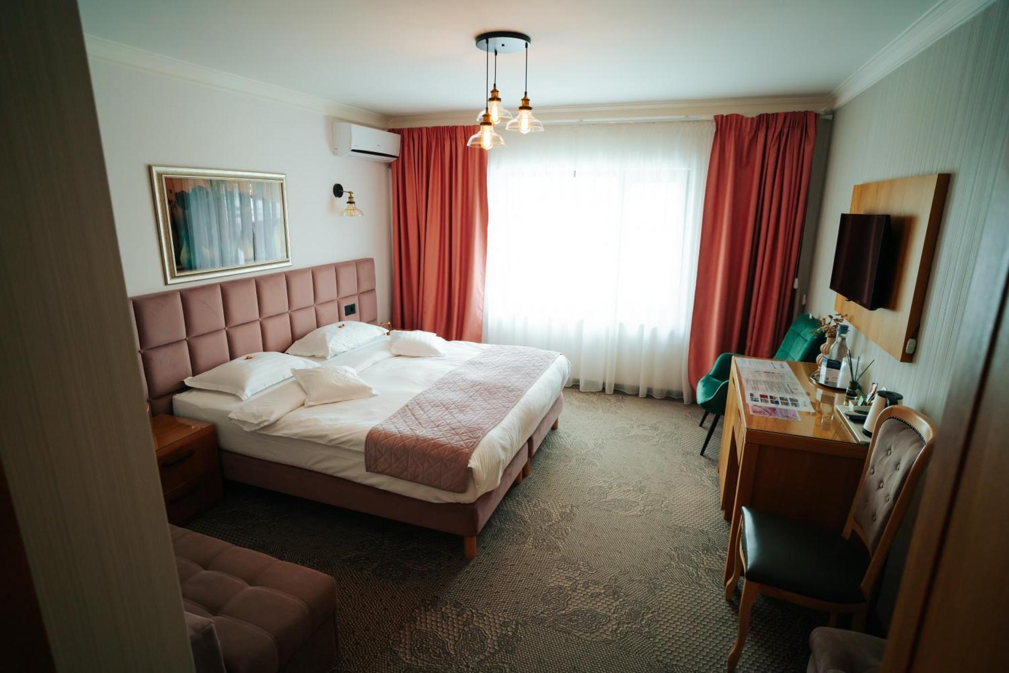 Hotel Roser House Boutique - Pe Malul Lacului โกลีบิตซา ภายนอก รูปภาพ